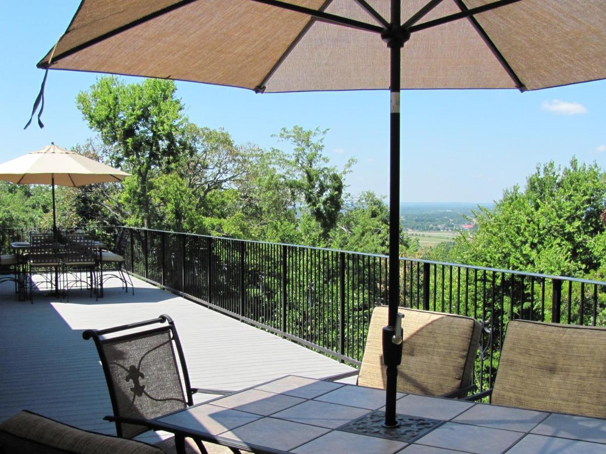 Beautiful Central Fayetteville Townhome With Views! Εξωτερικό φωτογραφία