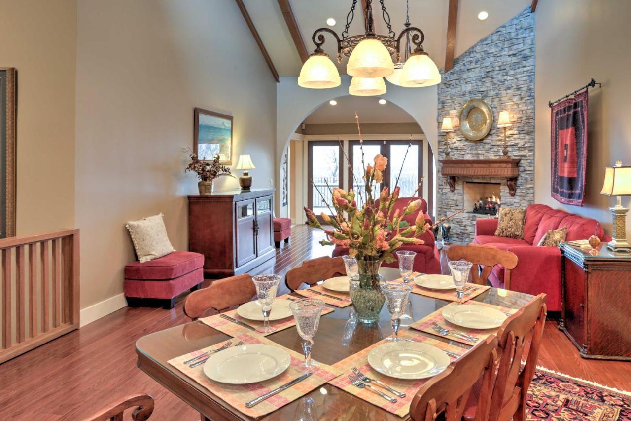 Beautiful Central Fayetteville Townhome With Views! Εξωτερικό φωτογραφία