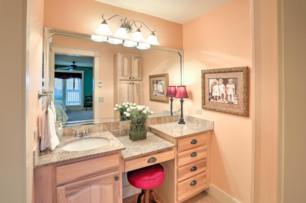 Beautiful Central Fayetteville Townhome With Views! Εξωτερικό φωτογραφία