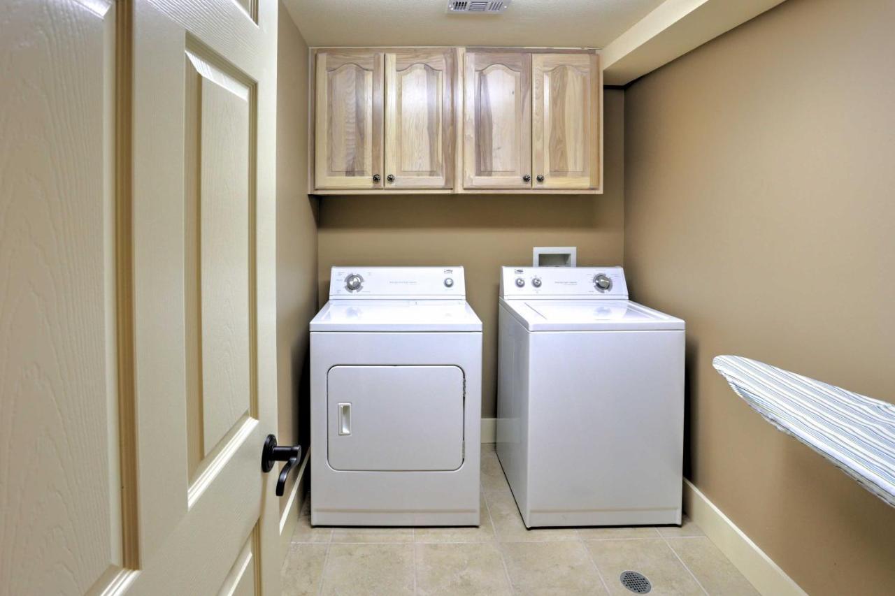 Beautiful Central Fayetteville Townhome With Views! Εξωτερικό φωτογραφία
