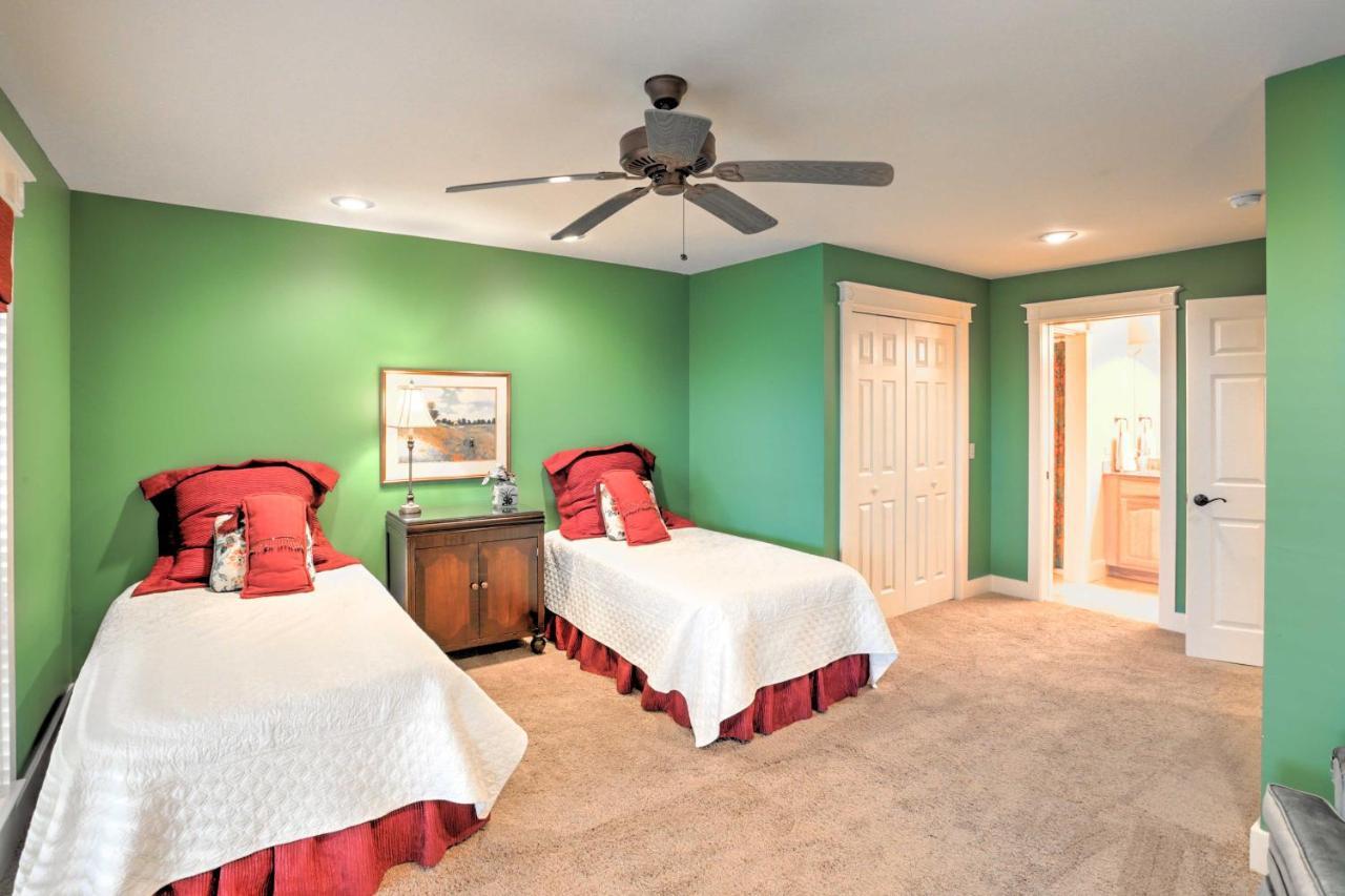 Beautiful Central Fayetteville Townhome With Views! Εξωτερικό φωτογραφία